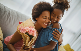 Perfect Mother's Day Gifts: Personalized Crystal Cubes and Metal Signs